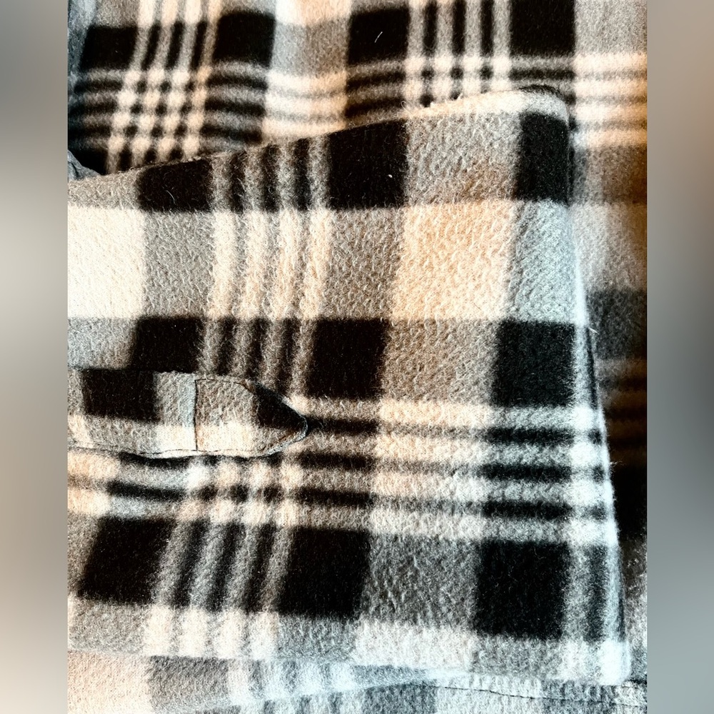 Sherpa Lined Plaid Shacket Men’s Black Grey Fleece Jacket Size M - Picture 10 of 10